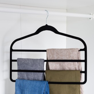 Broekenhanger velvet met 4 etages    (5 stuks)  Broekenhanger velvet met 4 etages    (5 stuks)