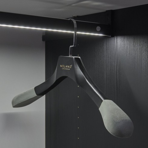 Cintre de qualité A, crochet chromé plat laqué antique 