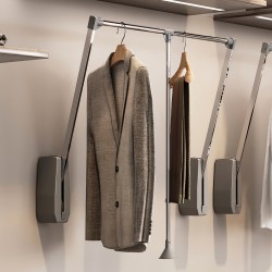 Wall clothes elevator silver, adjustable from 60 to 85 cm wide.