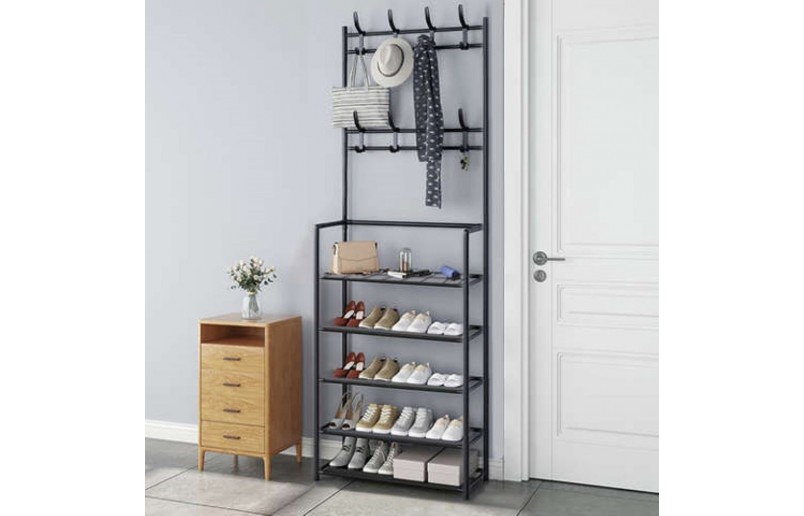 Schoenrek zwart met legplanken en kledinghaken Schoenrek zwart met legplanken en kledinghaken