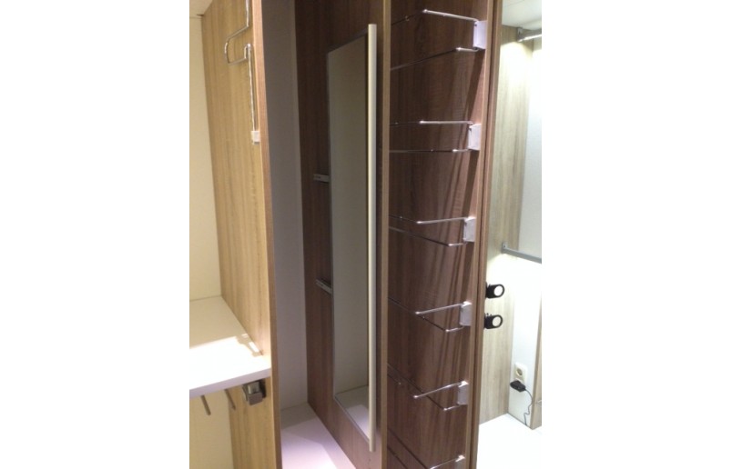 Miroir d'armoire coulissant et pivotant argenté 115x30 cm