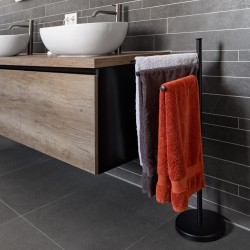 Handdoekrek zwart, rond staand model met 3 draaibare armen